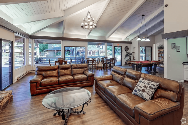 Studio apartment at Palm Lake in Concord, CA